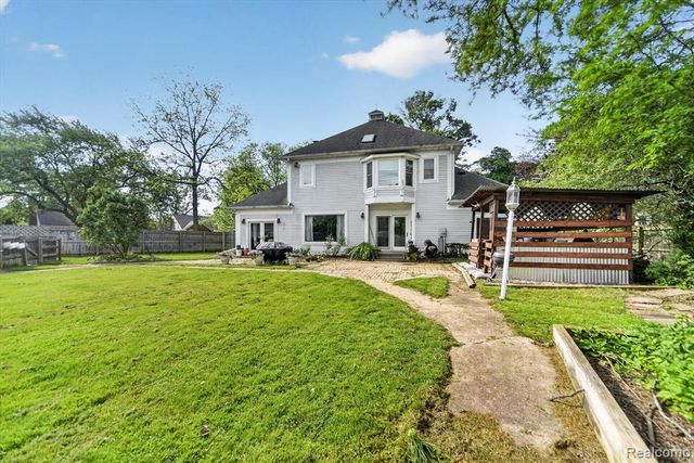 1404 Harvard Road, East Lansing, MI 48823