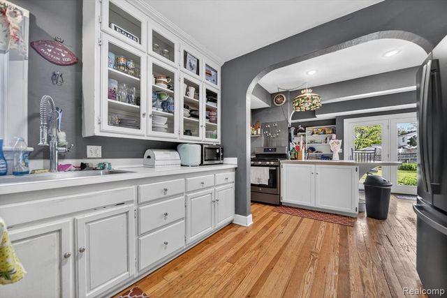 1404 Harvard Road, East Lansing, MI 48823