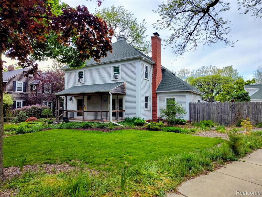 1404 Harvard Road, East Lansing, MI 48823