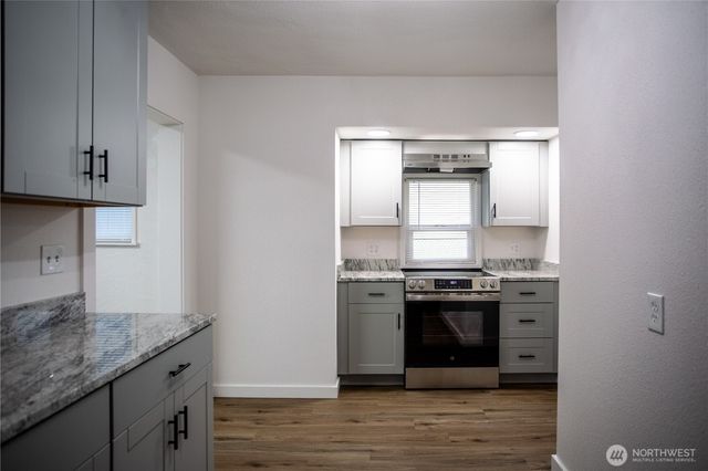 526 Hillkress Street, Centralia, WA 98531