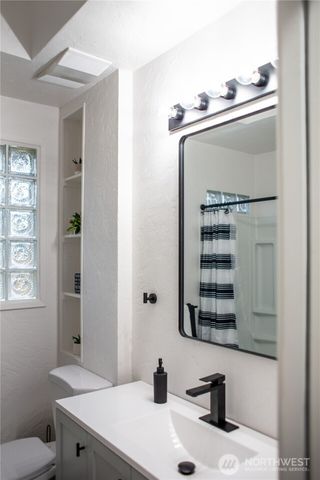 526 Hillkress Street, Centralia, WA 98531