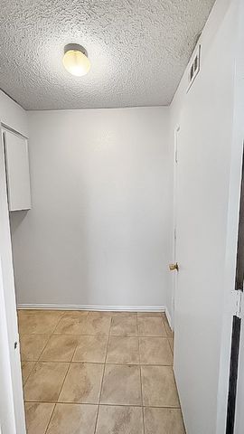 538 Norwood Circle E, Arlington, TX 76013