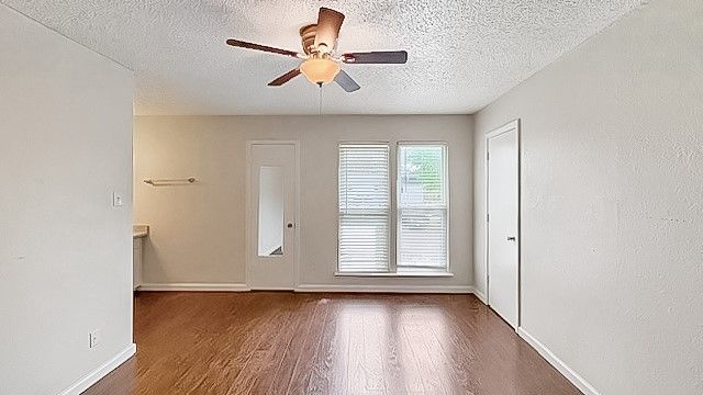 538 Norwood Circle E, Arlington, TX 76013