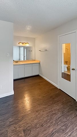 538 Norwood Circle E, Arlington, TX 76013