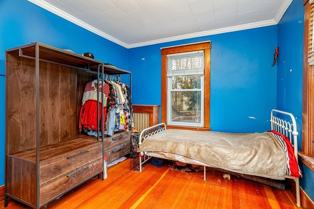 77 Lovewell St, Gardner, MA 01440