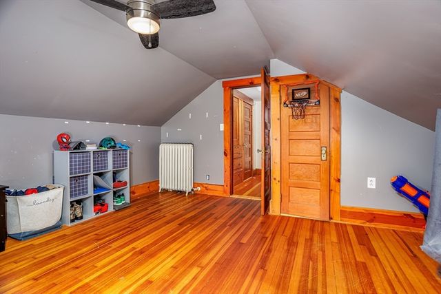 77 Lovewell St, Gardner, MA 01440