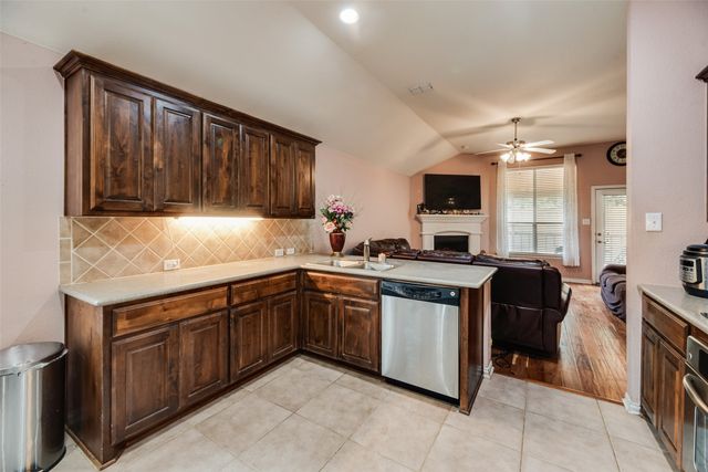10128 Longranger Drive, Fort Worth, TX 76053