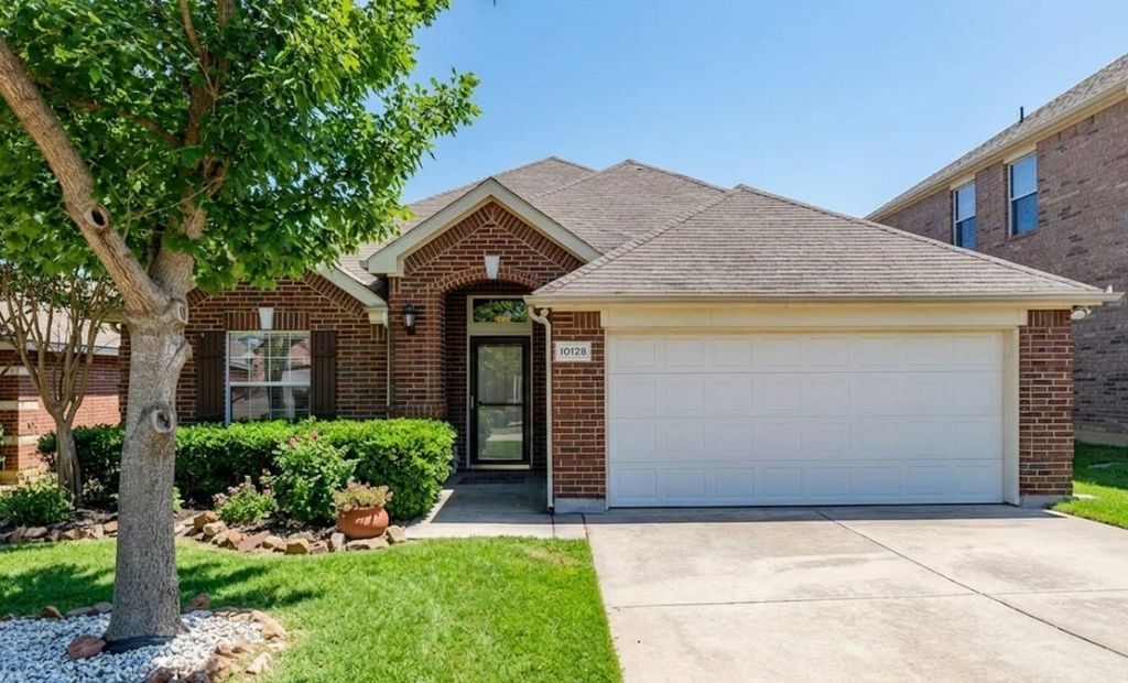 10128 Longranger Drive, Fort Worth, TX 76053