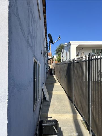 1454 N Eastern Avenue, Los Angeles, CA 90063