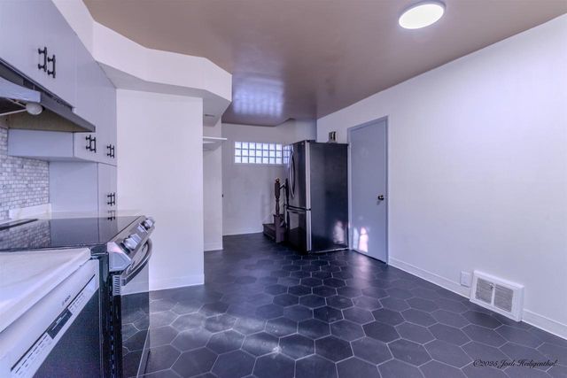 736 W 8TH STREET, Appleton, WI 54914