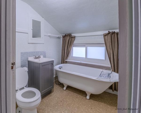 736 W 8TH STREET, Appleton, WI 54914