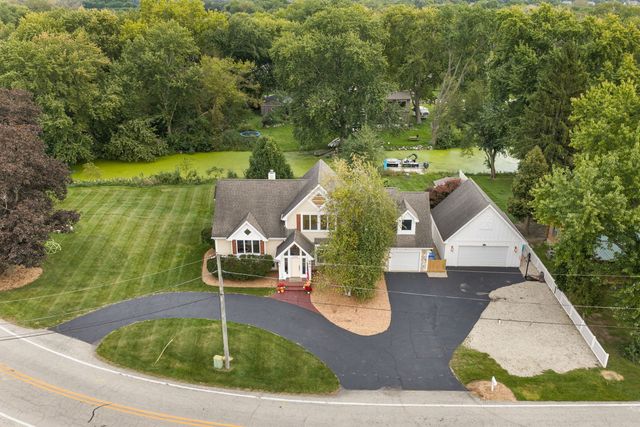 27069 W FOX RIVER Road, Cary, IL 60013