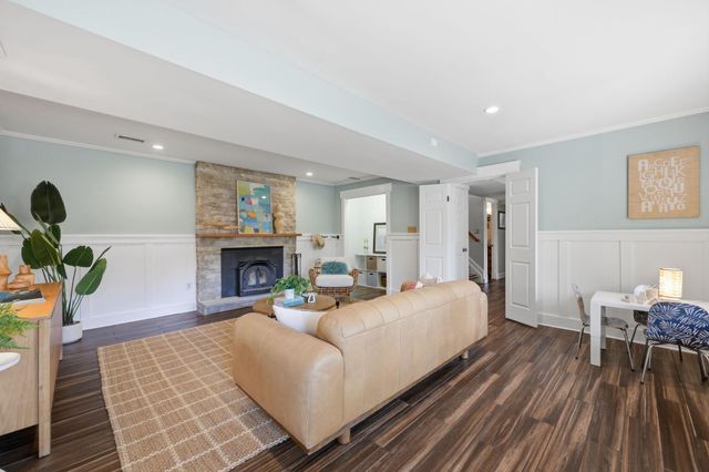 9825 BETTEKER LANE, Potomac, MD 20854