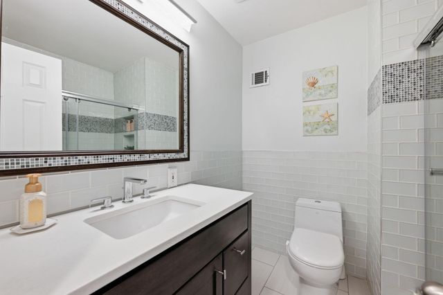 9825 BETTEKER LANE, Potomac, MD 20854