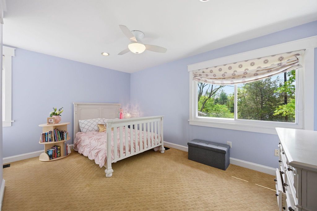 Image 21 of property listing at 9825 BETTEKER LANE, Potomac, MD 20854