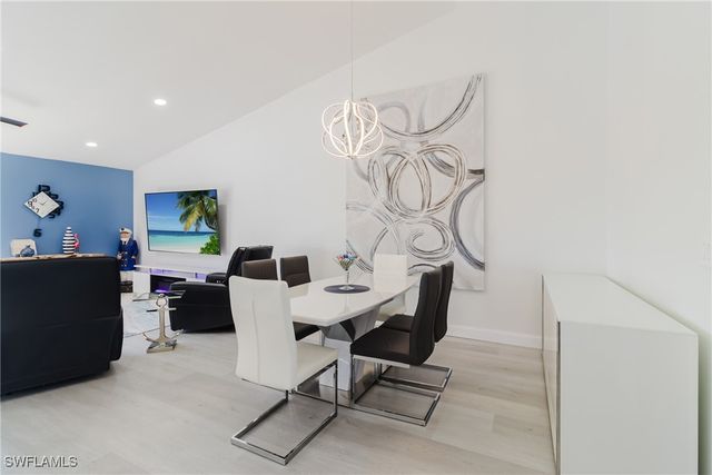 5605 SW 12th AVE 208, Cape Coral, FL 33914