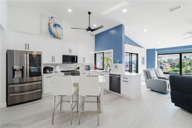 5605 SW 12th AVE 208, Cape Coral, FL 33914