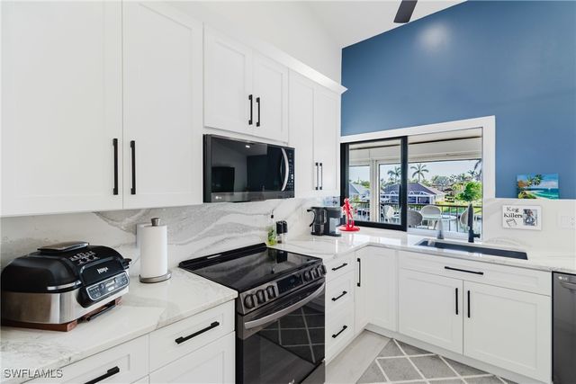 5605 SW 12th AVE 208, Cape Coral, FL 33914