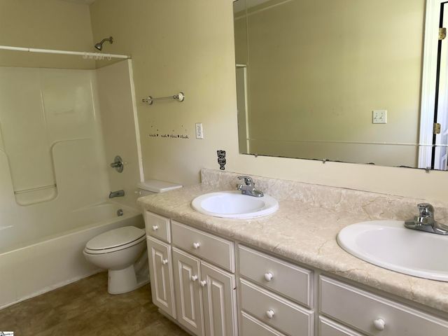 219 Hasting Circle, Easley, SC 29640