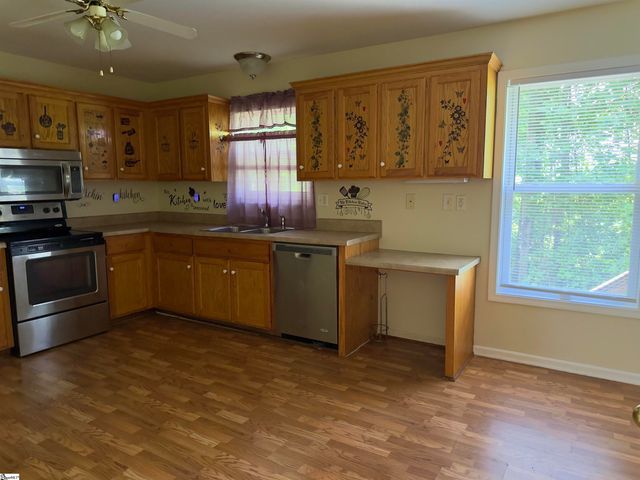 219 Hasting Circle, Easley, SC 29640