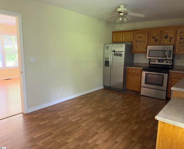 219 Hasting Circle, Easley, SC 29640