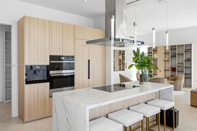 1161 Stillwater Dr, Miami Beach, FL 33141