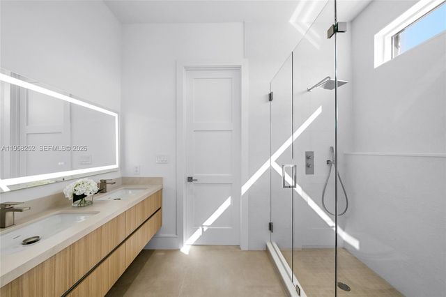 1161 Stillwater Dr, Miami Beach, FL 33141