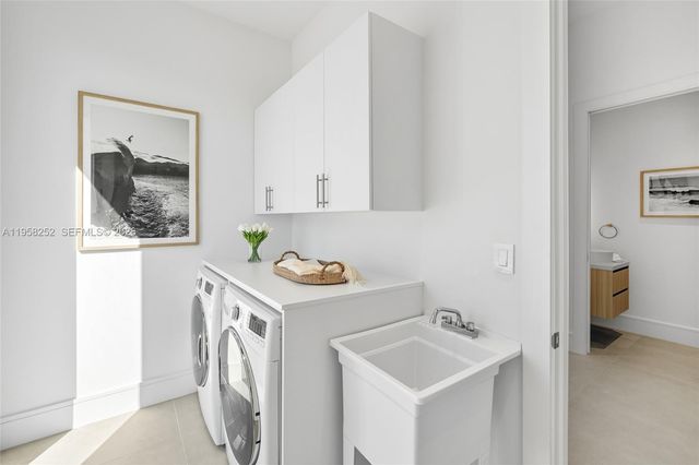 1161 Stillwater Dr, Miami Beach, FL 33141