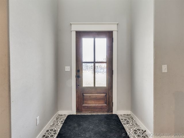 18982 Woodland Road, Catoosa, OK 74015