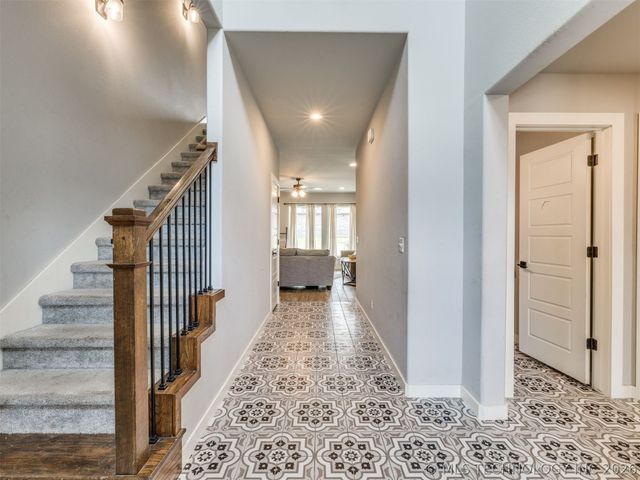 18982 Woodland Road, Catoosa, OK 74015