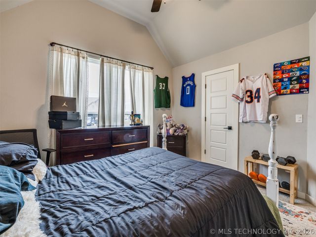 18982 Woodland Road, Catoosa, OK 74015