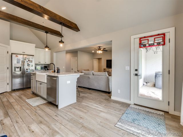 18982 Woodland Road, Catoosa, OK 74015