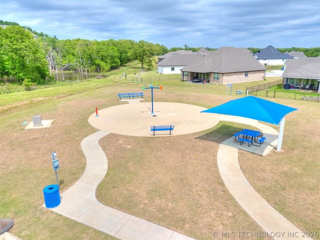 18982 Woodland Road, Catoosa, OK 74015
