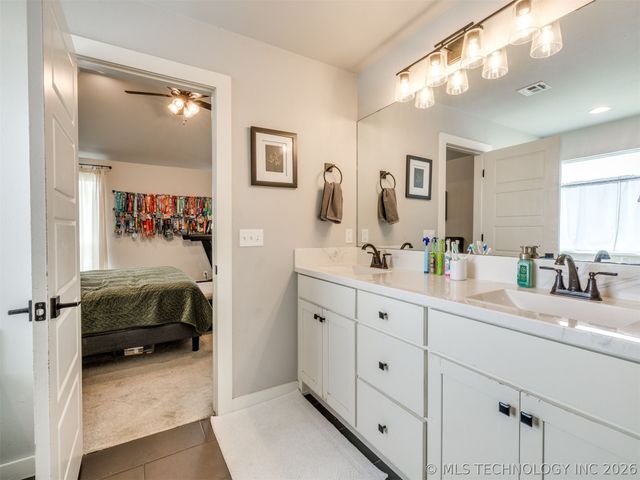 18982 Woodland Road, Catoosa, OK 74015