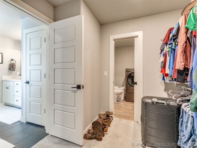 18982 Woodland Road, Catoosa, OK 74015