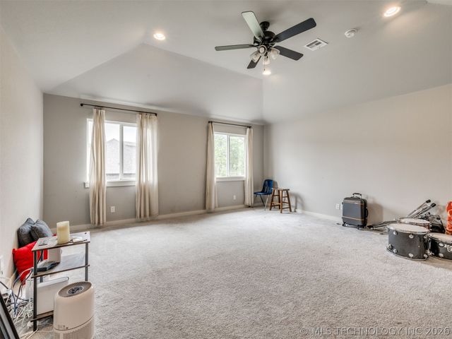 18982 Woodland Road, Catoosa, OK 74015