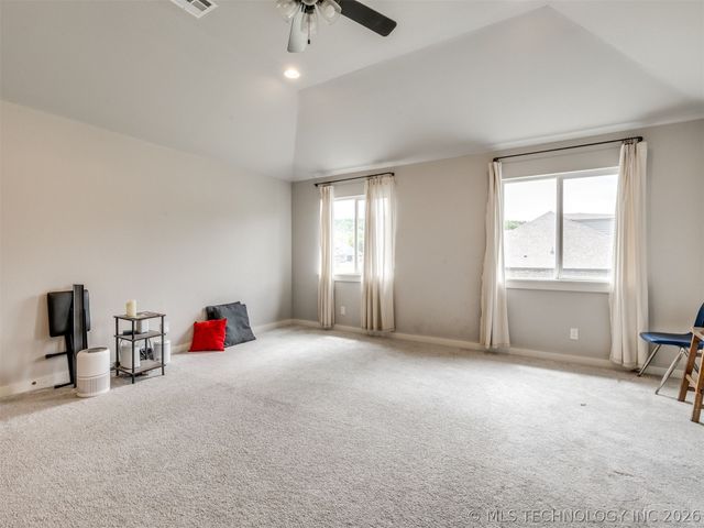18982 Woodland Road, Catoosa, OK 74015