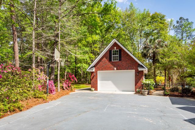 131 Arrowridge Court, Summerville, SC 29485