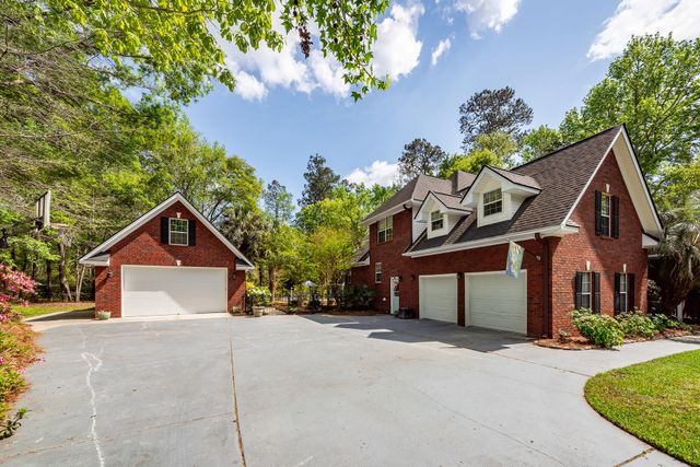 131 Arrowridge Court, Summerville, SC 29485
