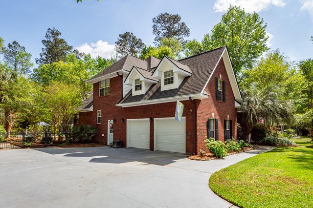 131 Arrowridge Court, Summerville, SC 29485