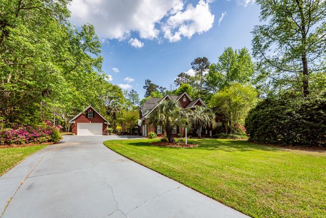 131 Arrowridge Court, Summerville, SC 29485