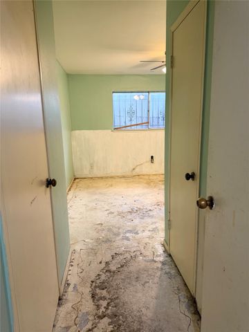 1612 Crestdale Drive 13, Houston, TX 77080