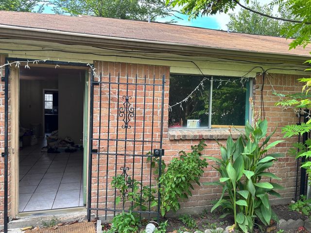 1612 Crestdale Drive 13, Houston, TX 77080