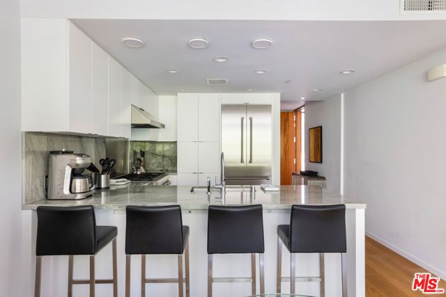 1705 Ocean Avenue 209, Santa Monica, CA 90401