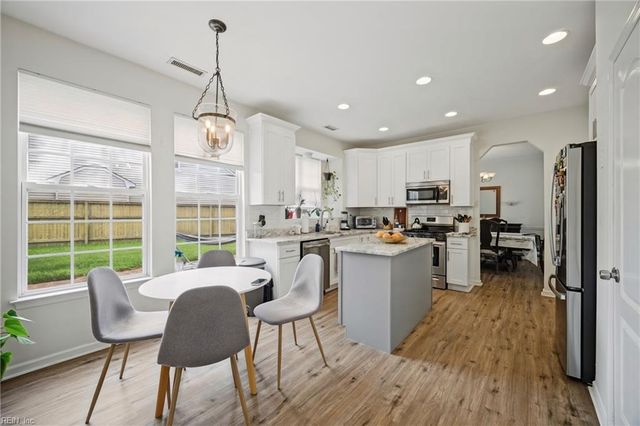 3901 Whitley Park DR, Virginia Beach, VA 23456