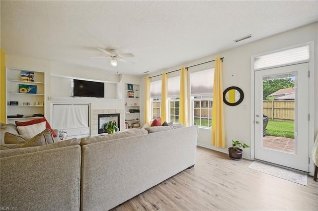 3901 Whitley Park DR, Virginia Beach, VA 23456