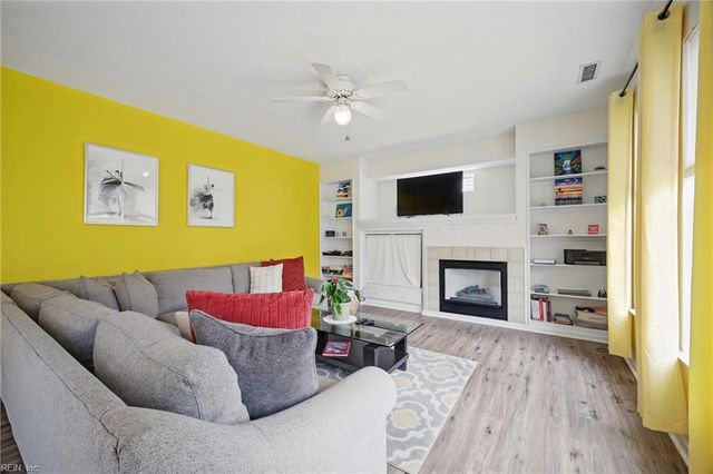 3901 Whitley Park DR, Virginia Beach, VA 23456