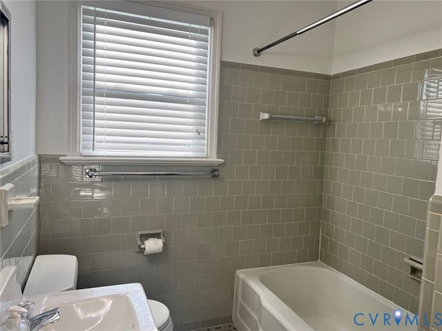 10894 Tiller Rd, Glen Allen, VA 23060