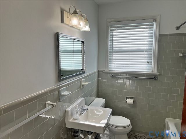 10894 Tiller Rd, Glen Allen, VA 23060