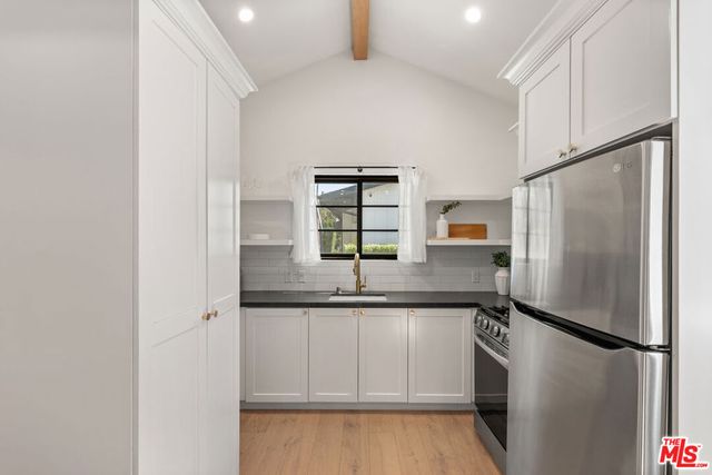 7719 Lexington Avenue, West Hollywood, CA 90046